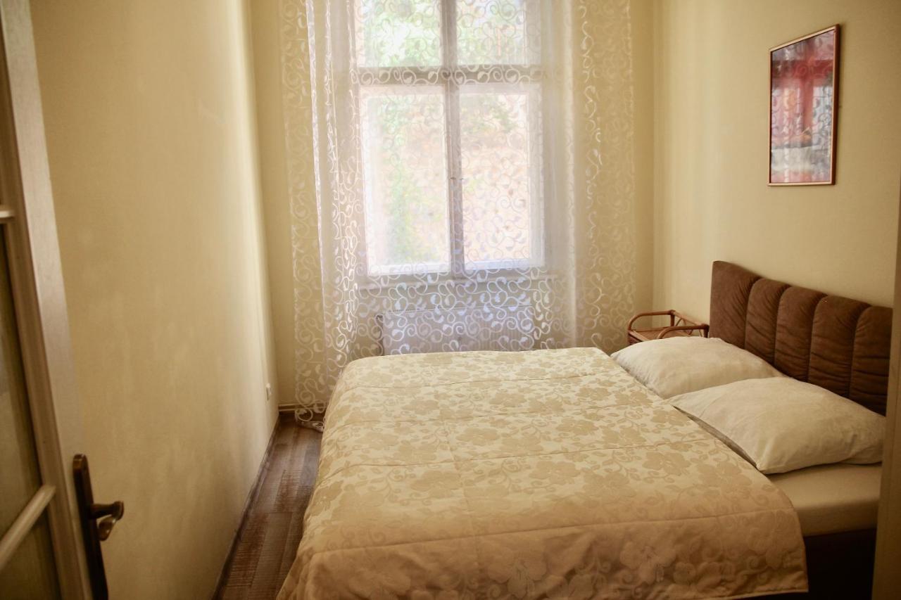 Apartman Sylva Na Stare Louce 42 KLV Exterior foto